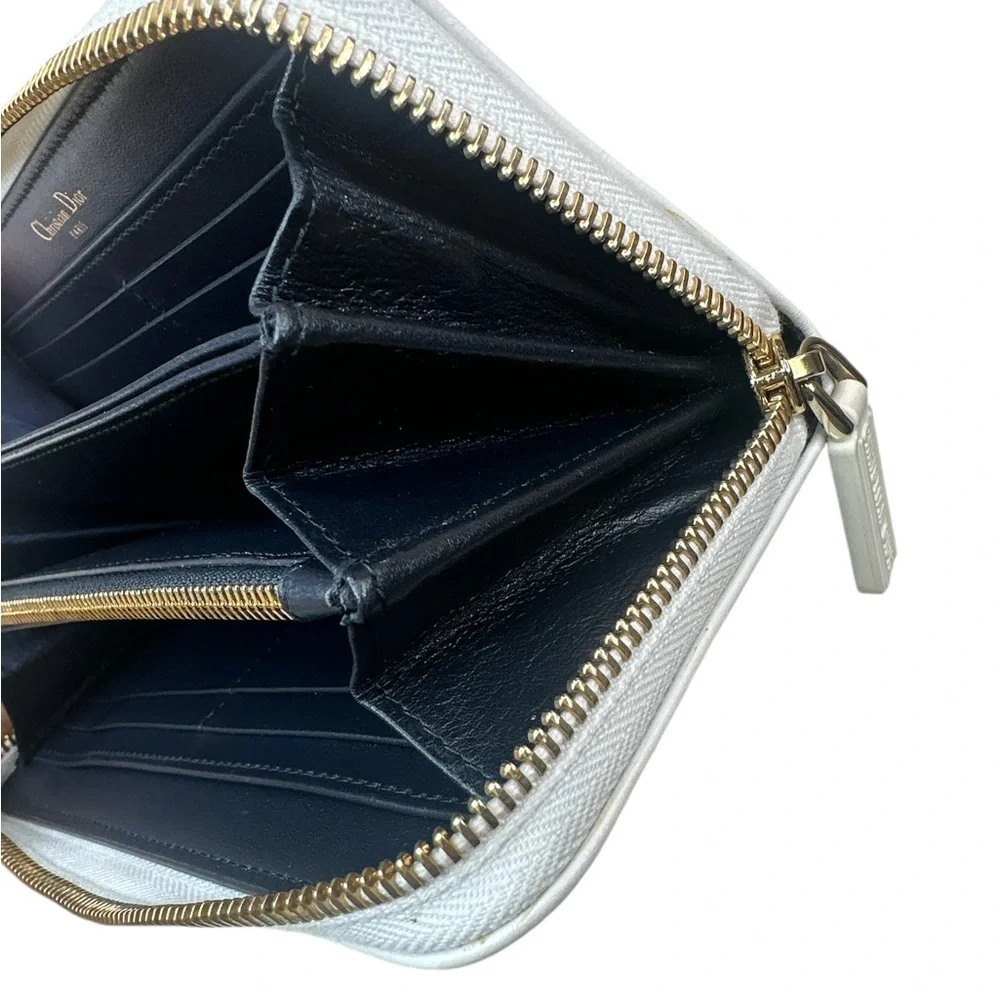 Dior vibe voyager zip wallet